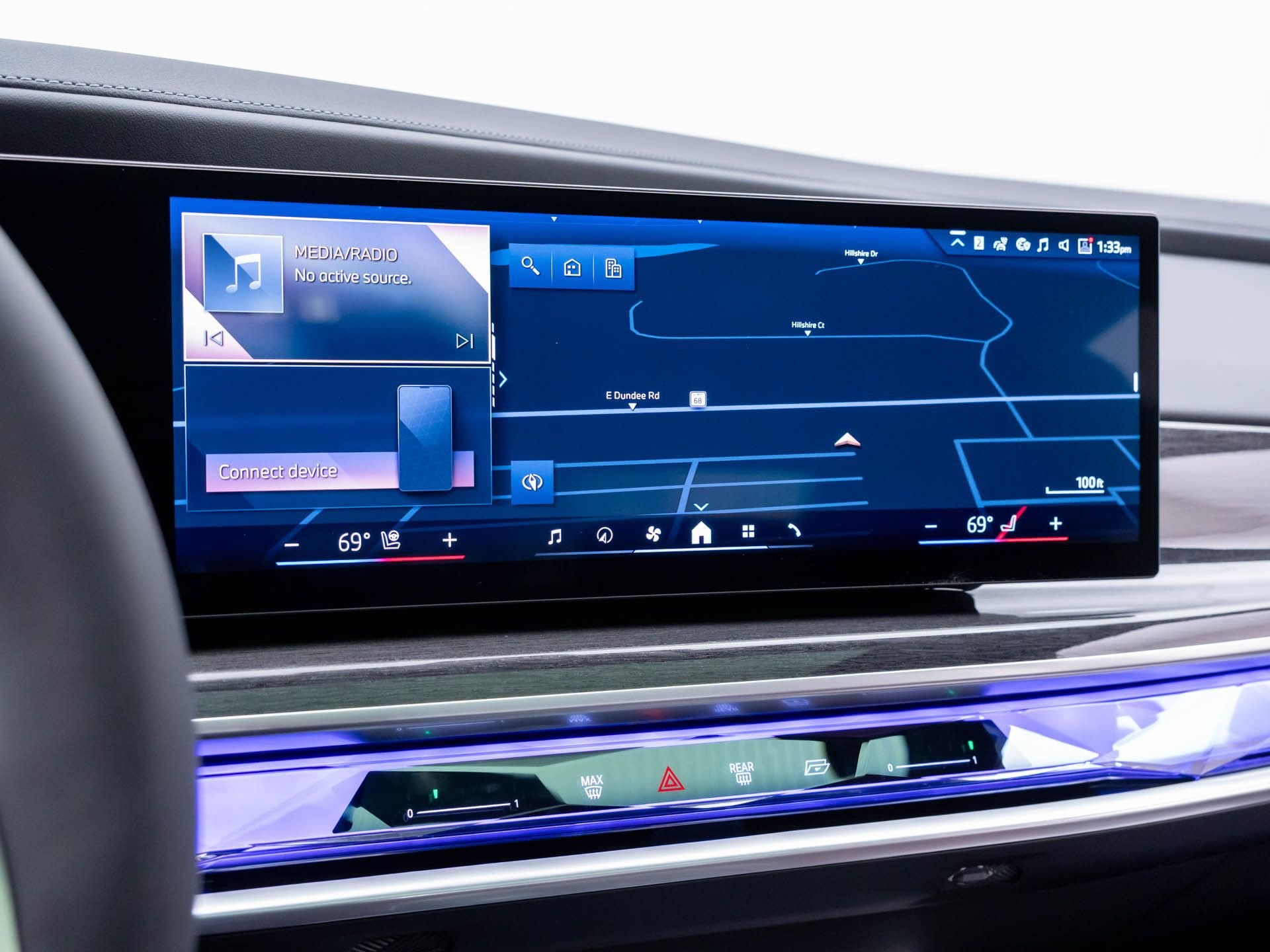 New 2026 Alpine White BMW 760i xDrive image 25