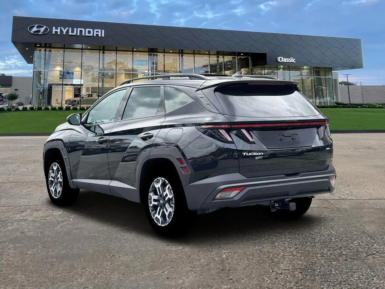 New 2026 Phantom Black Pearl Hyundai XRT image 5