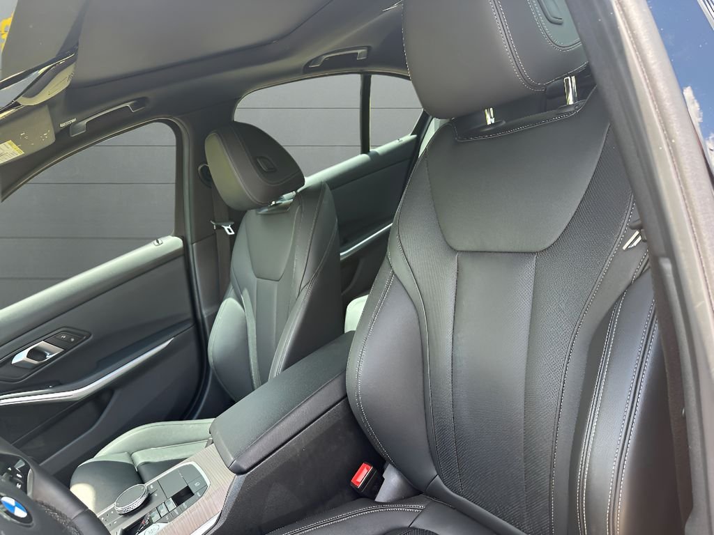 Used 2025 Black BMW 330i image 17