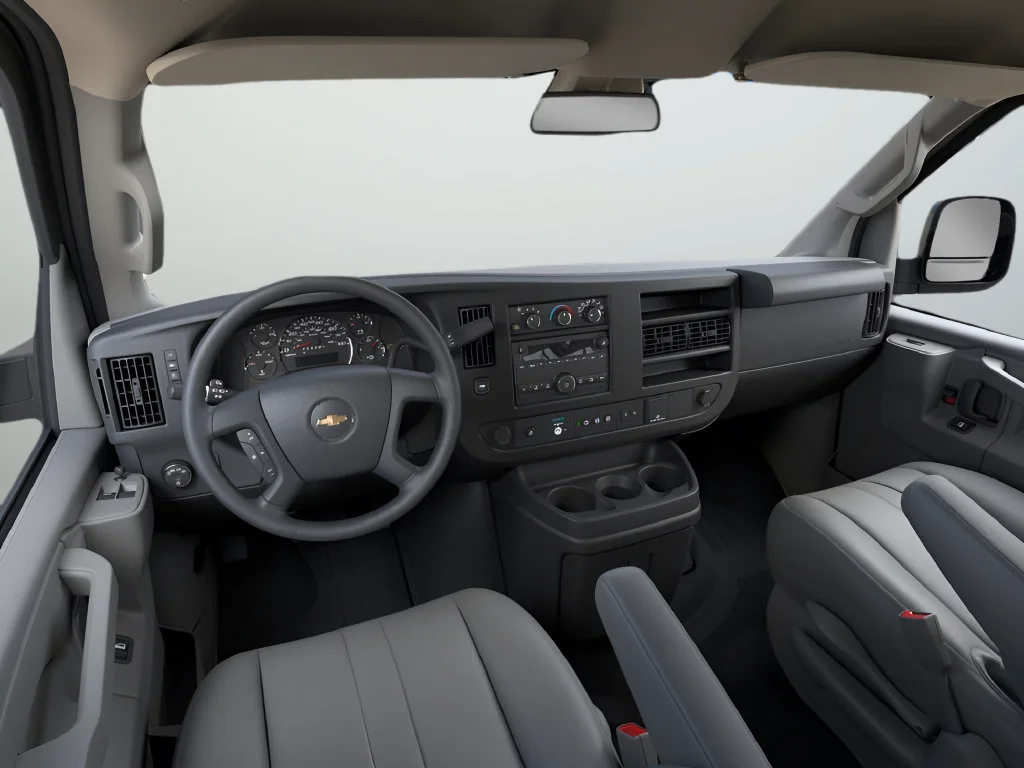 2025 Chevrolet Express Cargo Work Van - Photo 9