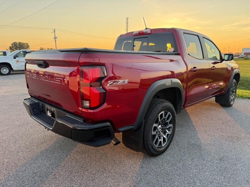Used 2023 Radiant Red Tintcoat Chevrolet 4WD Crew Cab Z71 image 4
