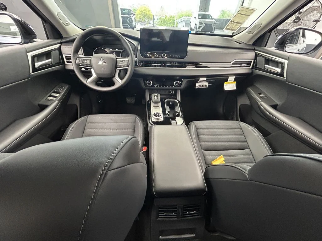 2025 Mitsubishi Outlander Trail Edition - Photo 48