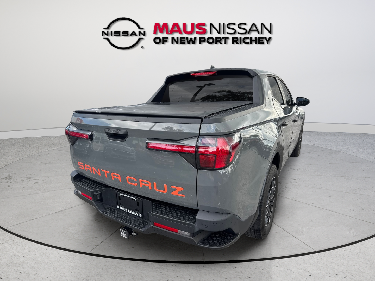 Used 2023 Gray Hyundai SEL image 11