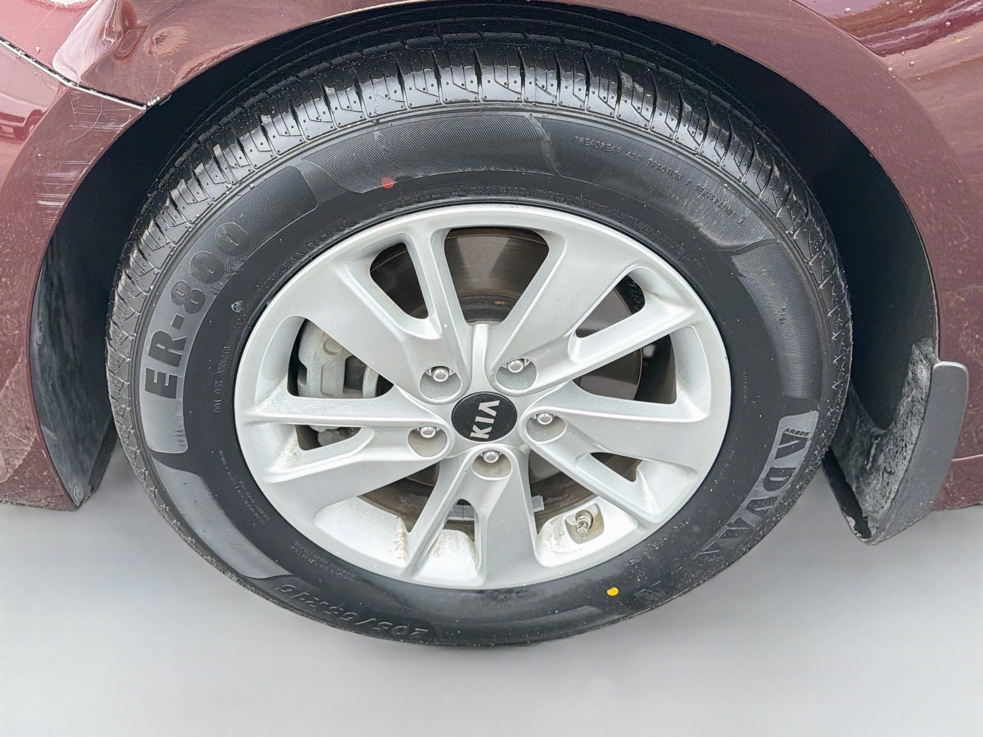 Used 2018 Sangria Kia LX image 36