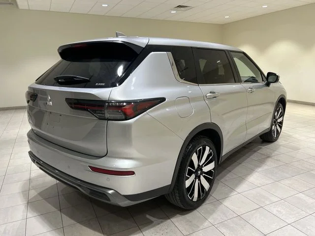 Certified Used 2025 Silver Mitsubishi Trail Edition image 5