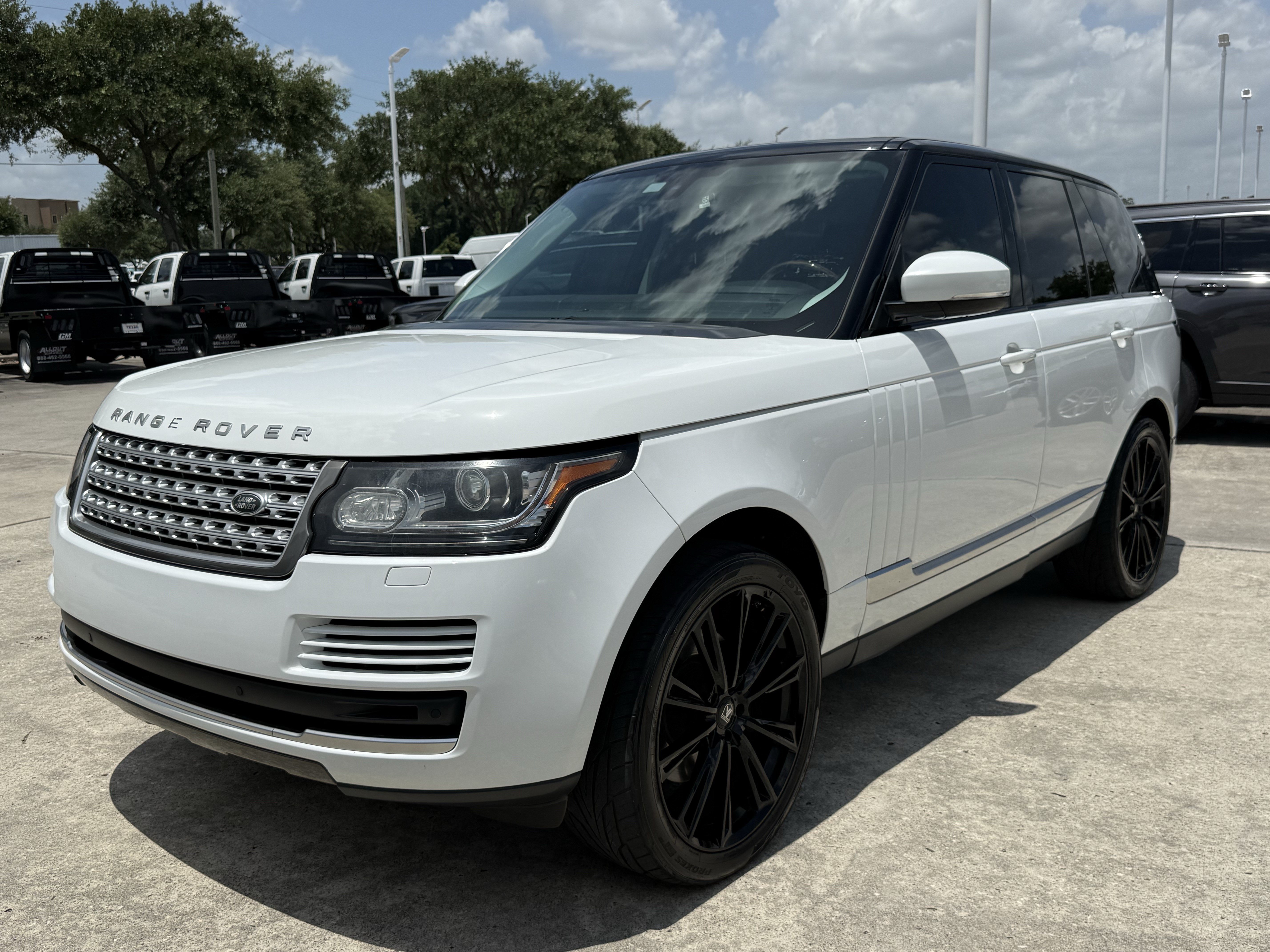 Used 2014 White Land Rover  image 8