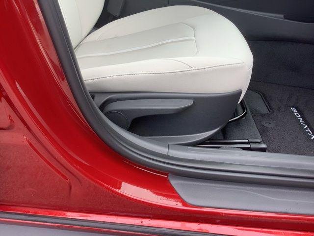 2025 Hyundai Sonata SE - Photo 10