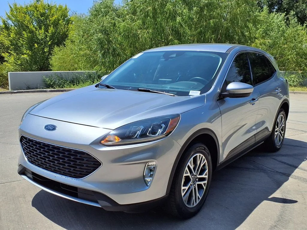 Used 2022 Silver Ford SEL image 7