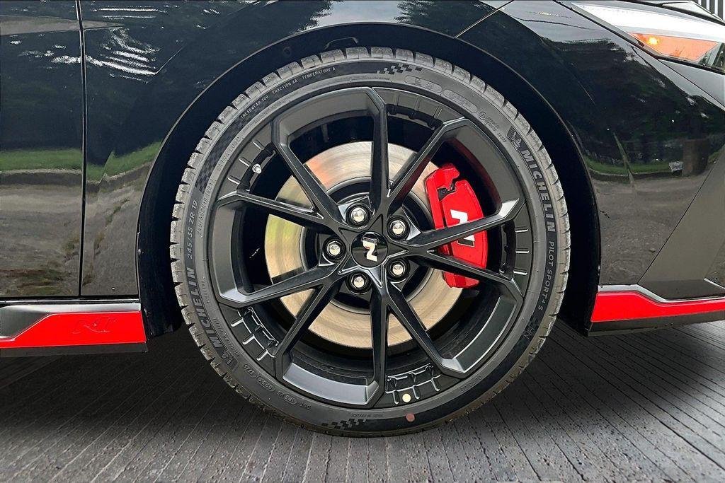 New 2026 Abyss Black Hyundai Base image 13