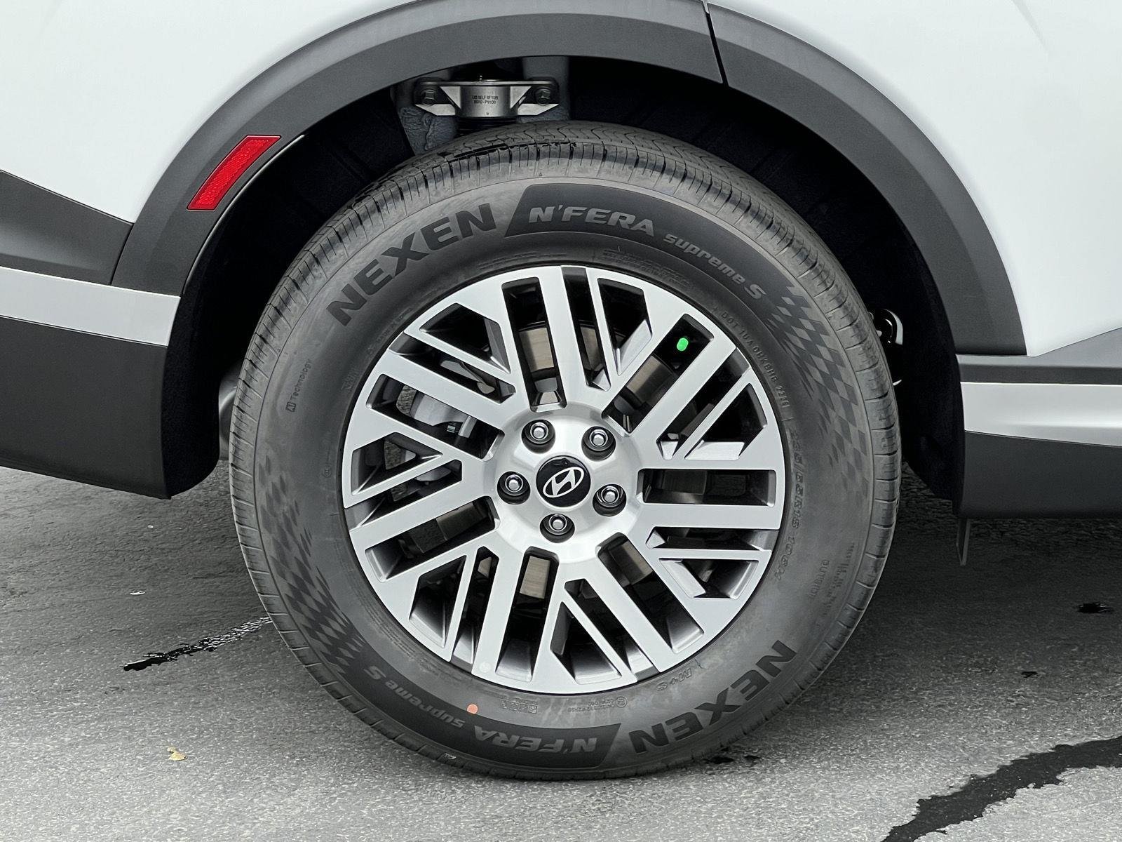 New 2027 Creamy White Pearl Hyundai SEL 7P image 15