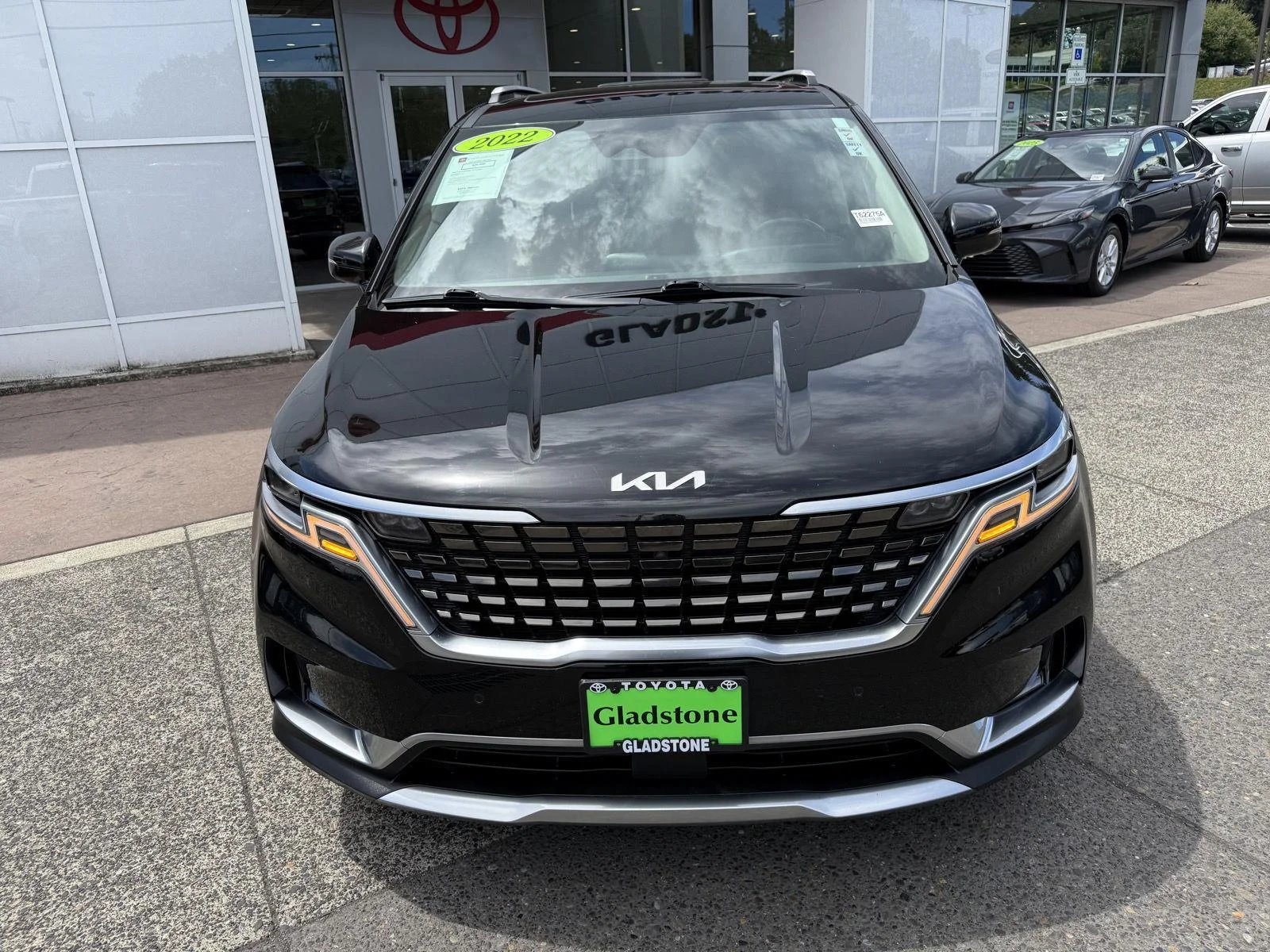 Used 2022 Aurora Black Kia SX Prestige image 9