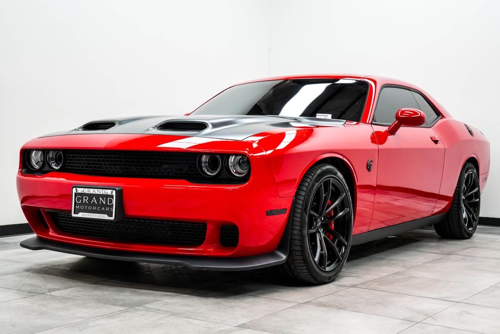 Used 2023 Red Dodge SRT Hellcat Jailbreak image 7
