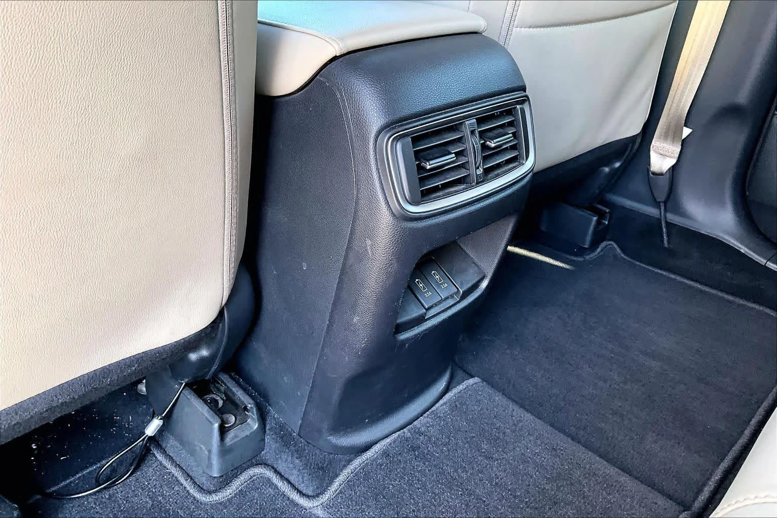 Used 2018 Sandstorm Metallic Honda Touring image 33