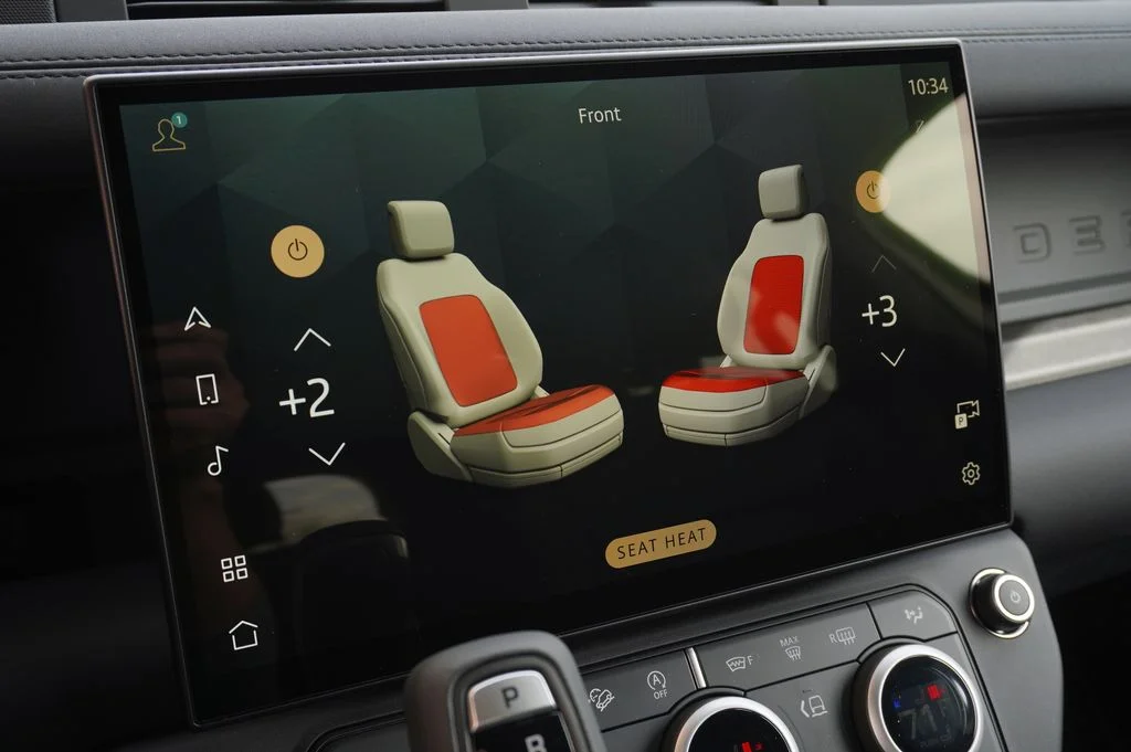 New 2026 Fuji White Land Rover S image 23