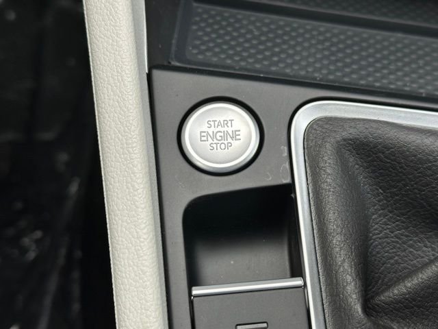 2025 Volkswagen Jetta SE - Photo 35