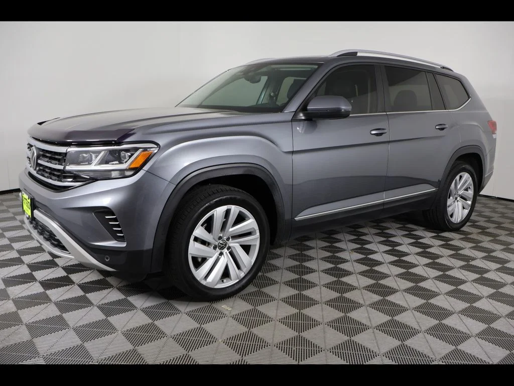 Used 2021 Gray Volkswagen SEL image 1