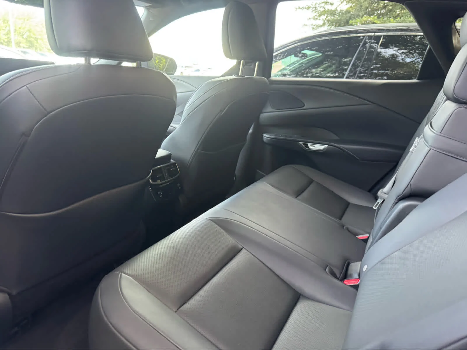 Used 2025 Nori Green Pearl Lexus Premium image 17