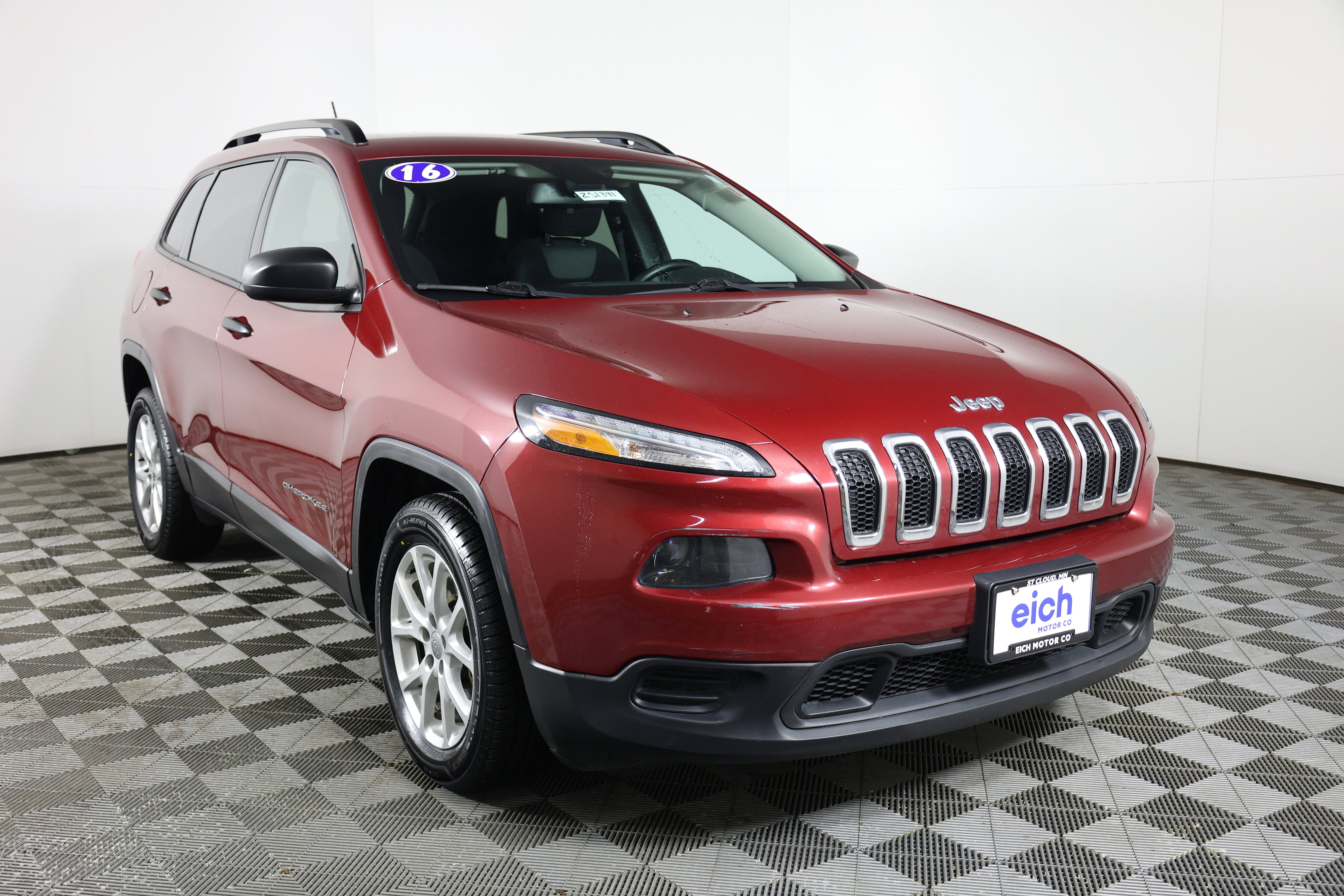 2016 Jeep Cherokee Sport
