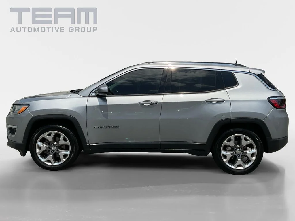 Used 2021 Silver Jeep Limited image 4