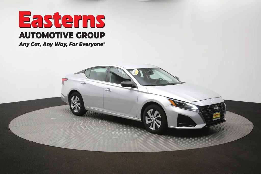 Used 2024 Silver Nissan 2.5 S image 48