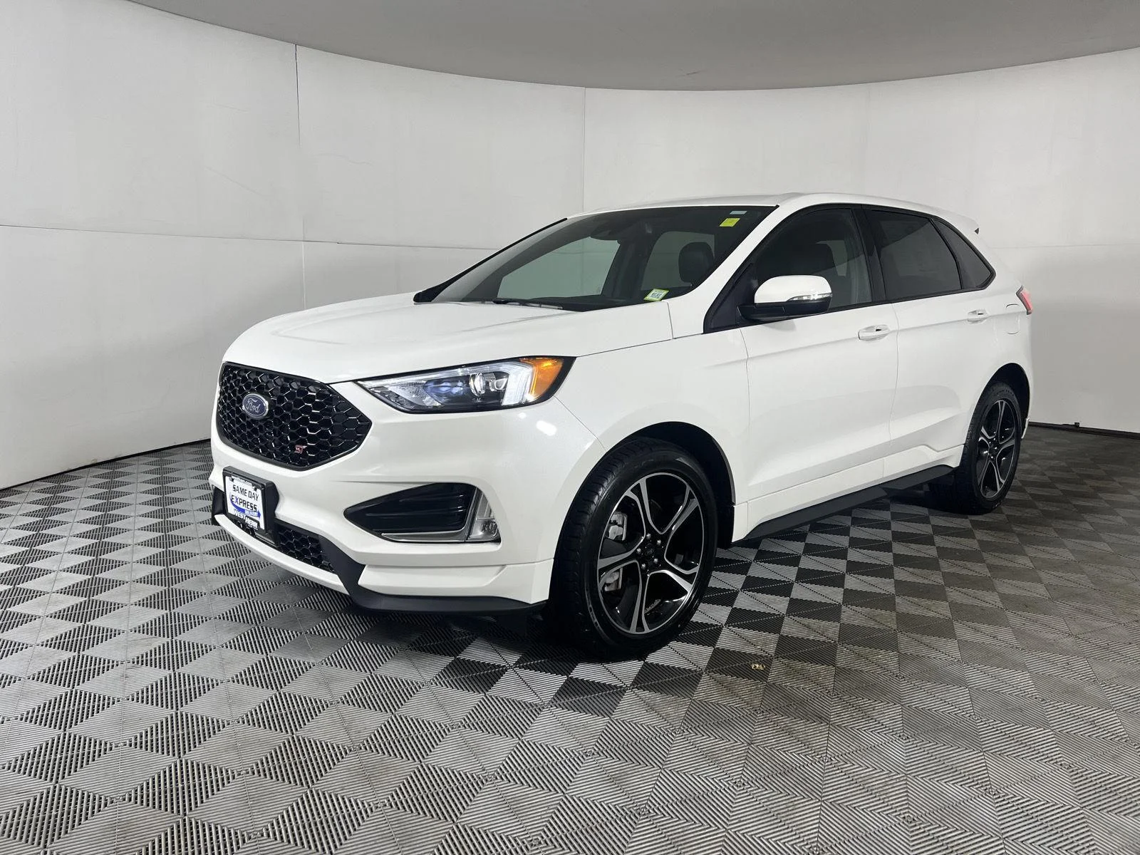 Used 2023 Wh Ford ST image 28