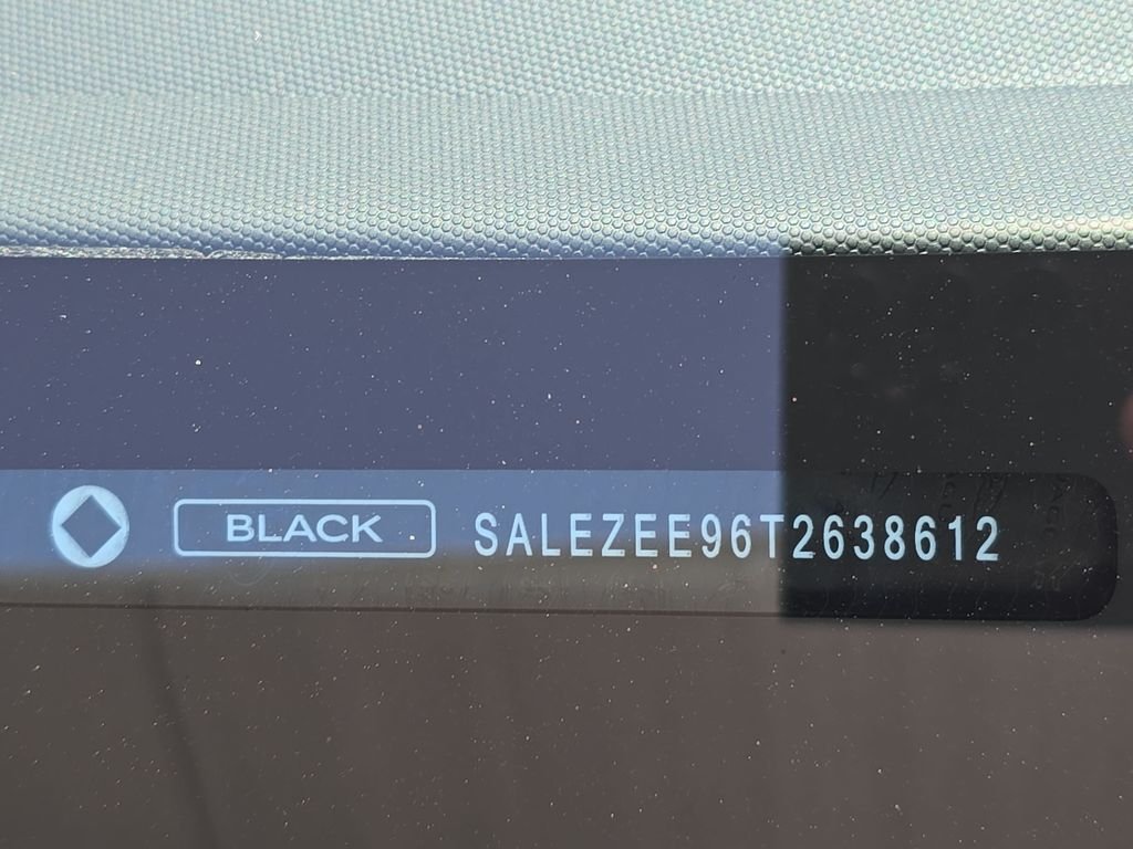New 2026 Narvik Black Land Rover OCTA Black image 37