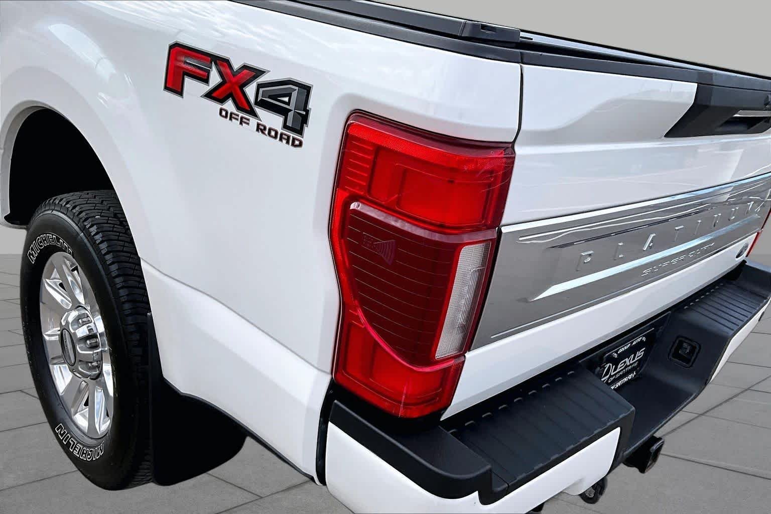 Used 2020 Star White Metallic Tri-Coat Ford Platinum image 29