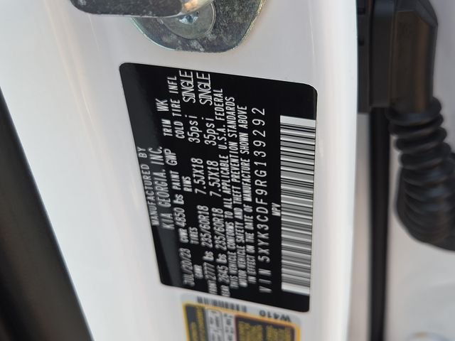 Used 2024 White Pearl Kia EX image 8