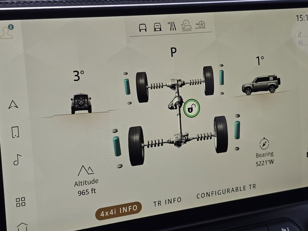 New 2026 Fuji White Land Rover X-Dynamic se image 14