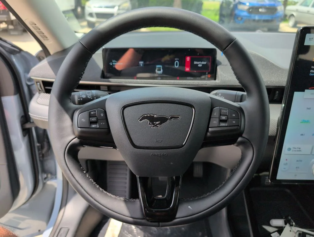 New 2026 Gray Ford Select image 30