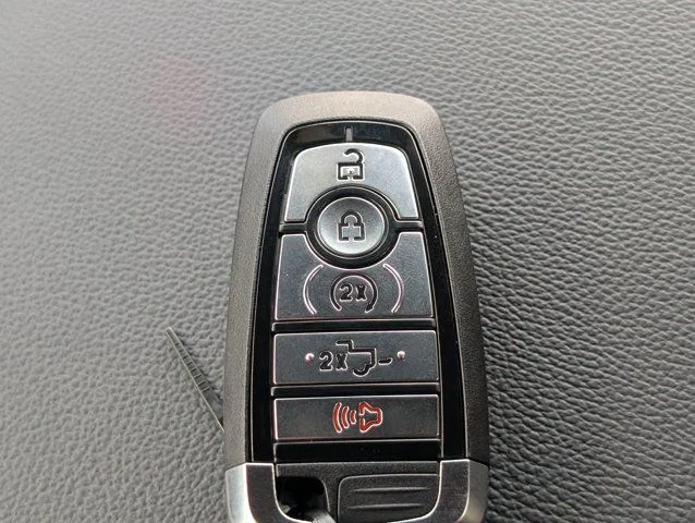 New 2026 Star White Metallic Tri-Coat Ford Lariat® image 35