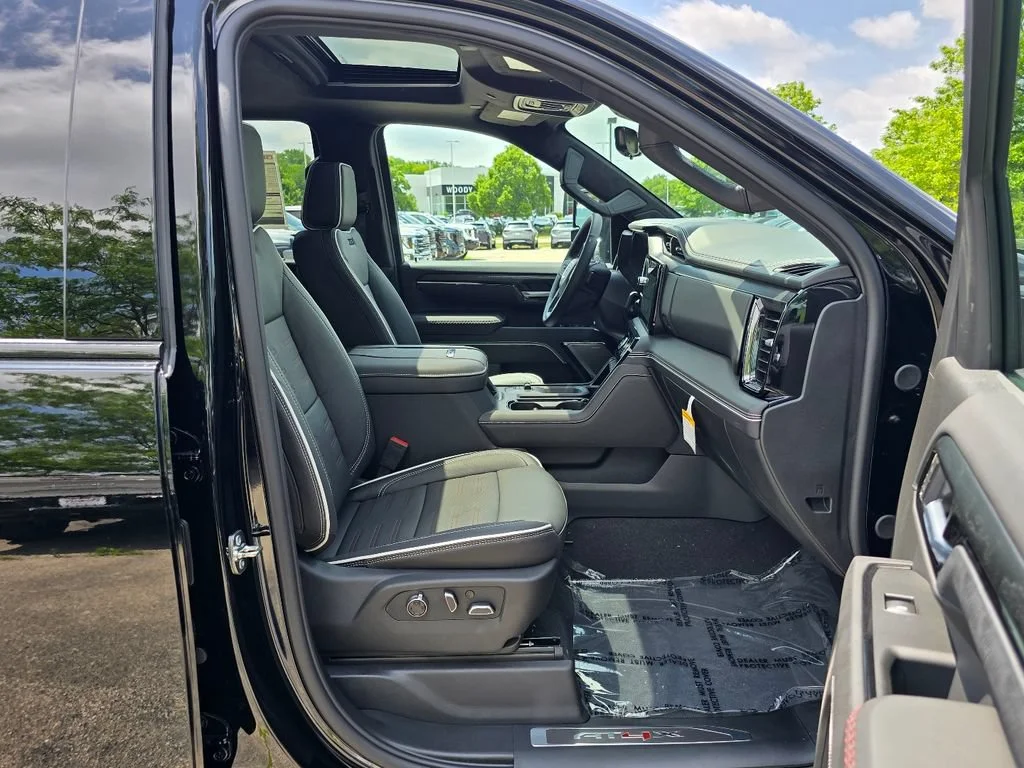 New 2026 Onyx Black GMC AT4X image 27