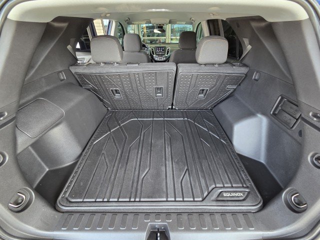 Used 2023 BLUE GLOW METALLIC Chevrolet LT image 41