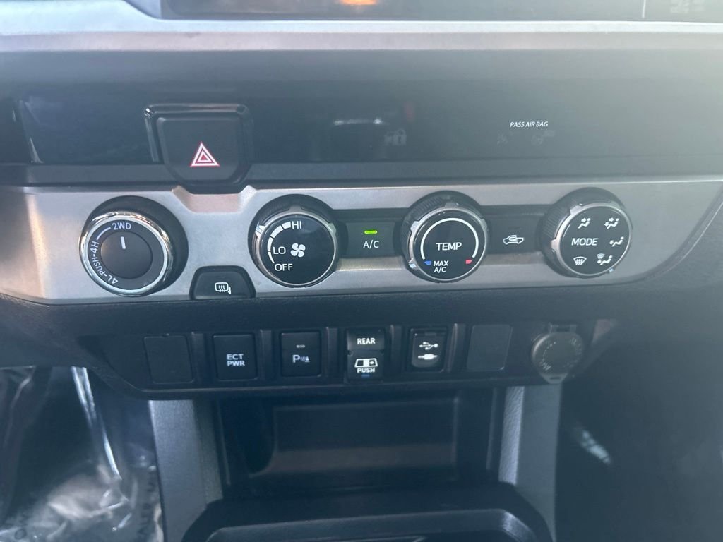 Used 2018 Silver Sky Metallic Toyota SR5 image 26