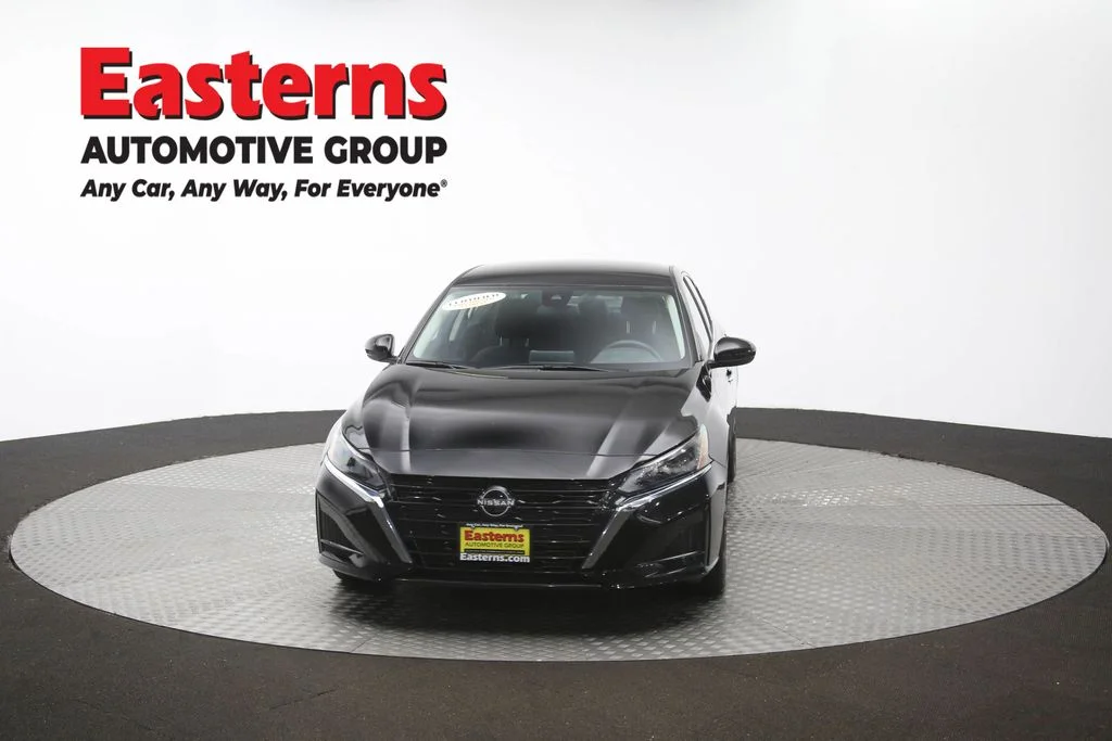 Used 2023 Black Nissan 2.5 SV image 53