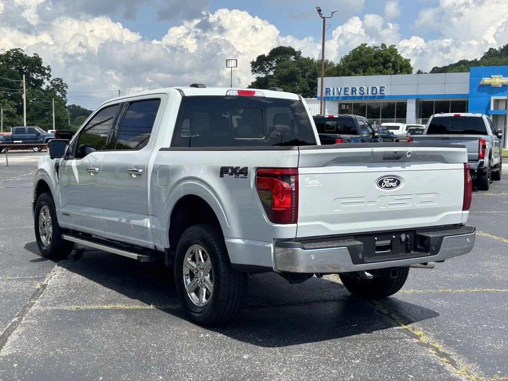 Used 2024 White Ford XLT image 7