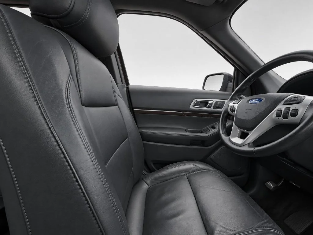 Used 2015 Black Ford Limited image 19