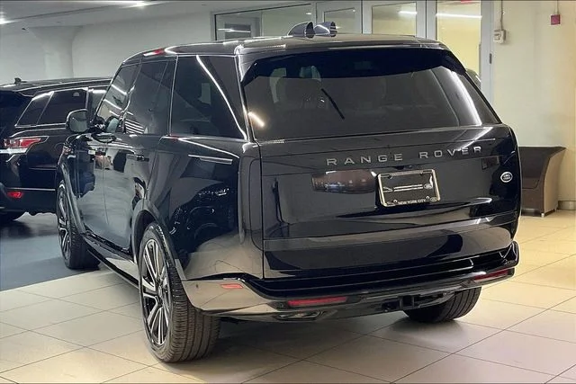 2023 Land Rover Range Rover SE - Photo 16