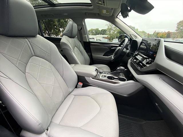 Certified Used 2021 MOON DUST Toyota  image 24