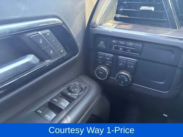 Used 2025 Black Chevrolet LT image 12