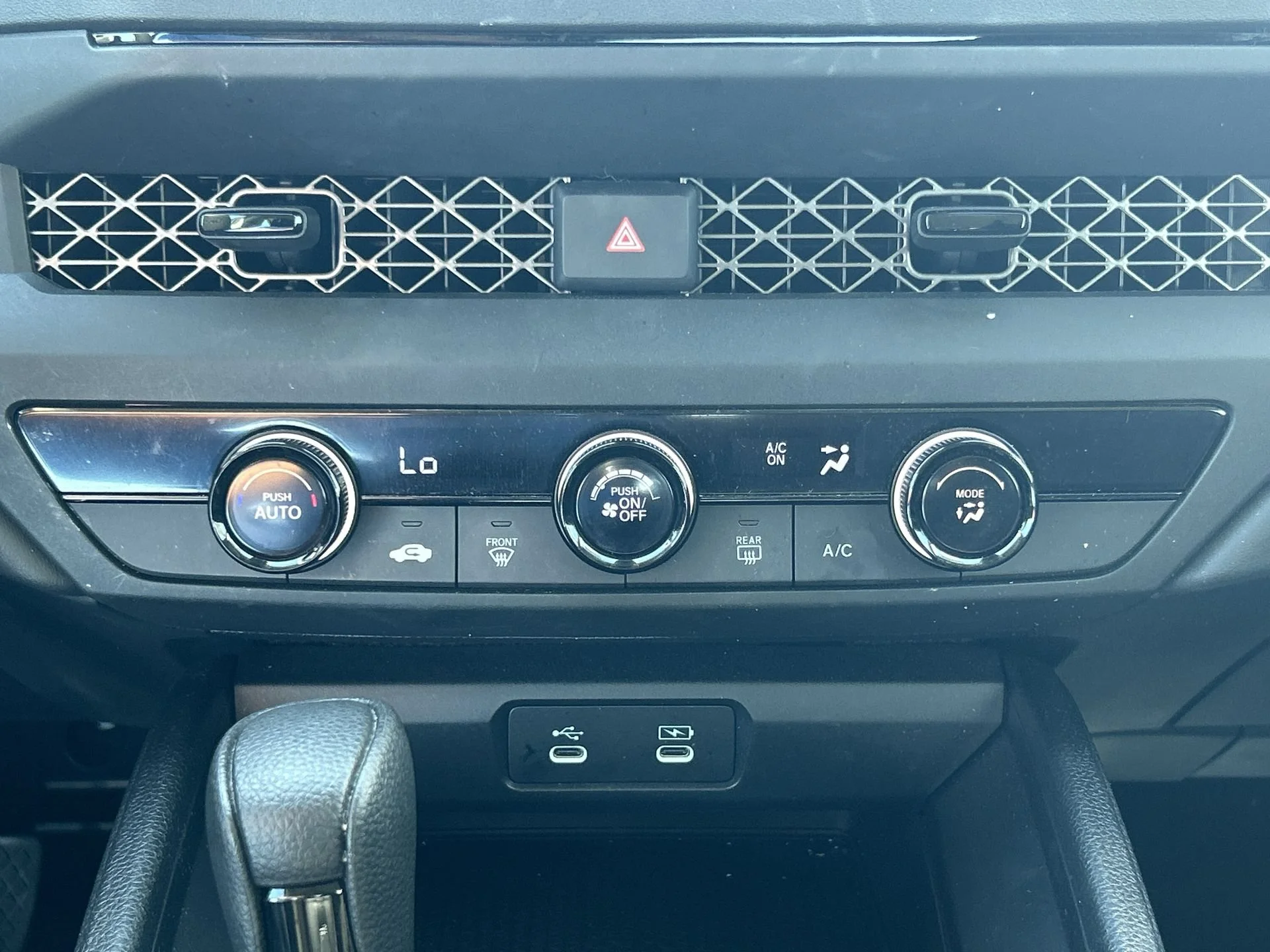 2025 Honda Accord LX - Photo 16