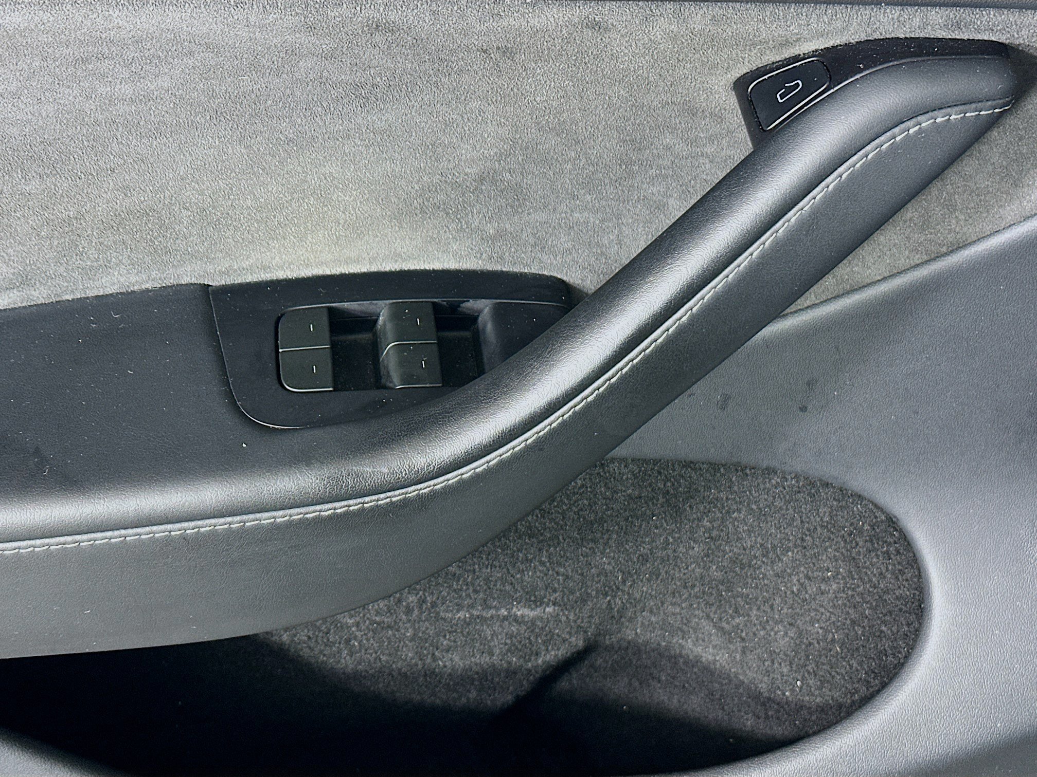 Used 2024 White Tesla Long Range image 14
