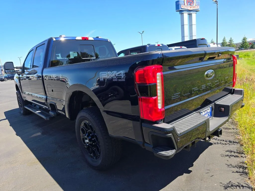 2025 Ford F-250 Super Duty Lariat - Photo 8