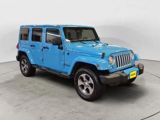 Used 2017 Clearcoat Jeep Unlimited Sahara image 3