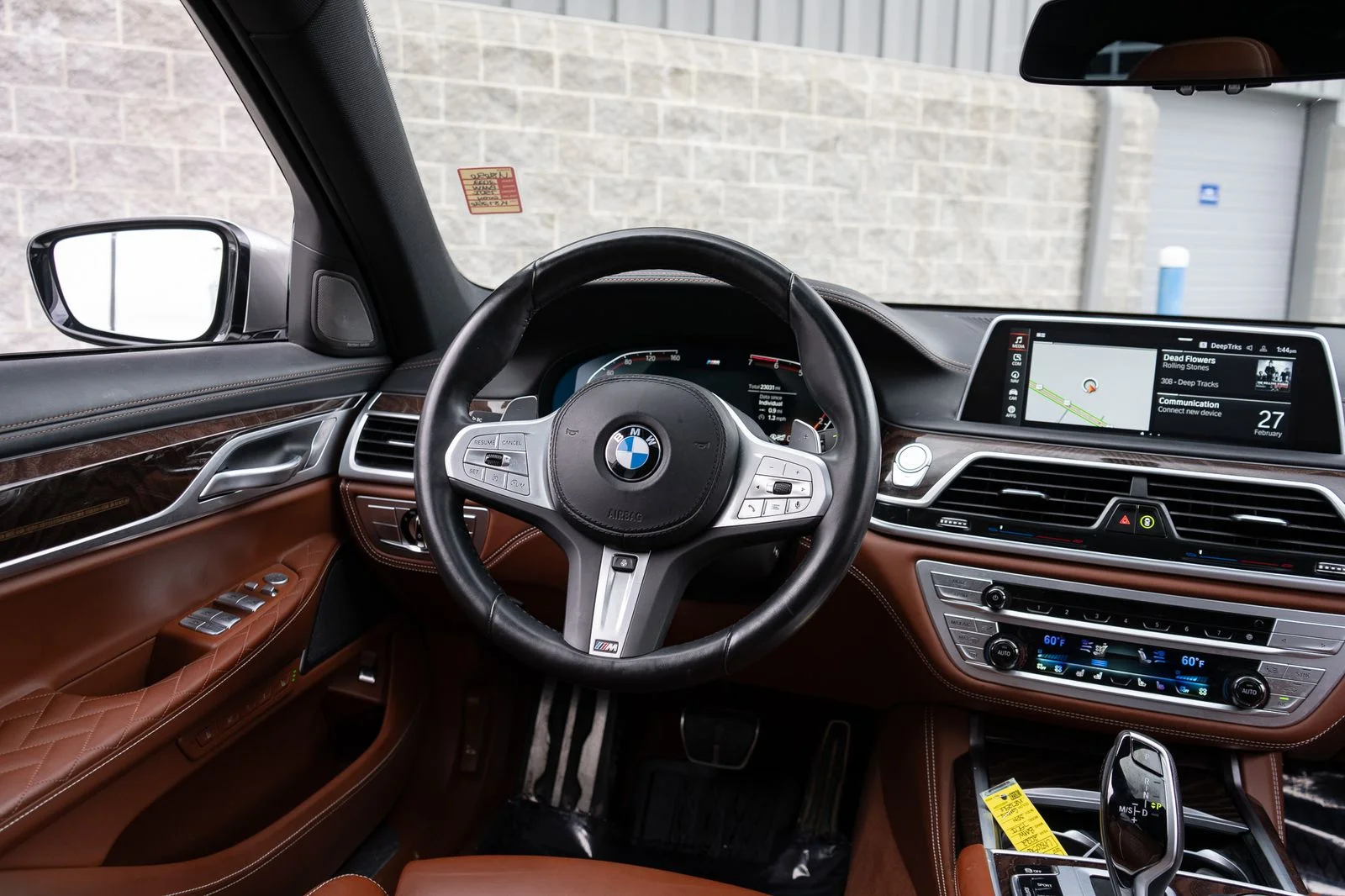 Used 2022 Gray BMW 750i xDrive image 34