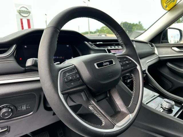Used 2023 Gray Jeep Limited image 40