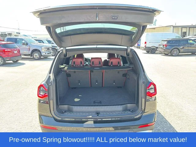 Used 2022 Black BMW sDrive30i image 16