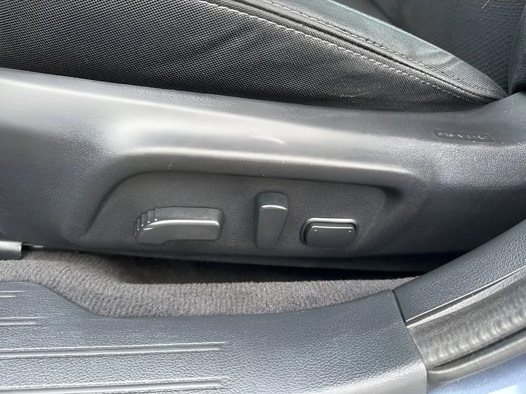 Used 2016 Blue Subaru 2.5i Premium image 10