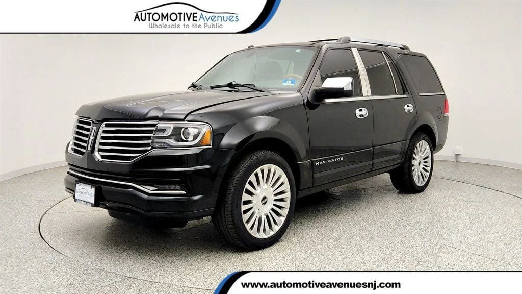 2016 Lincoln Navigator 4x4 Select's photo