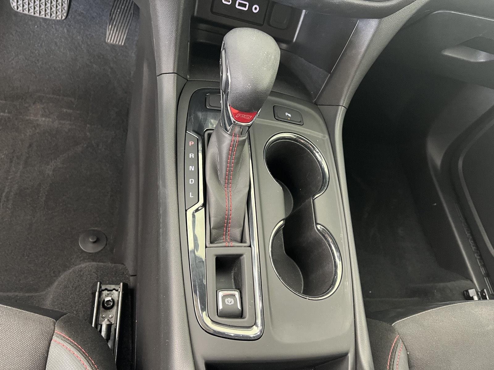 Used 2024 Summit White Chevrolet RS image 18